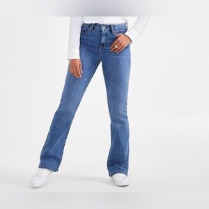 Style & Co. Women’s 6 Petite Short Bootcut Jeans